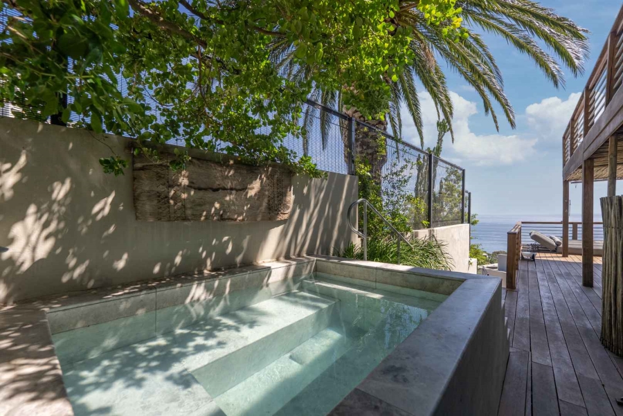 6 Bedroom Property for Sale in Camps Bay Western Cape